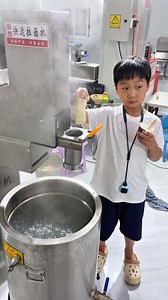 3.2M views · 34K reactions | Fully automatic induction ramen machine, capable of making fine, thin, regular, wide, and leek noodles with a smooth and chewy texture #BeefRain… Unfold | Noodle Machine | Facebook