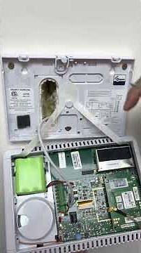 Replacing battery on 2GIG GC2 panel