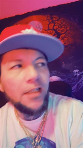 Follow me on epic @Highcla$$tra$h we can be epic together there!!! #followme #community #village #realfam