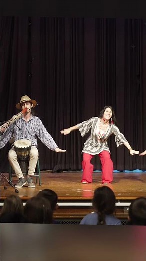 #Didgeridoo Outback Dance with 500 Elementary Students