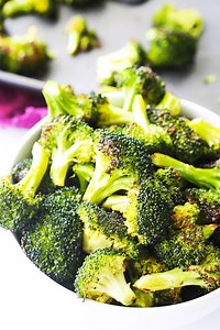 How To Roast Broccoli in the Oven