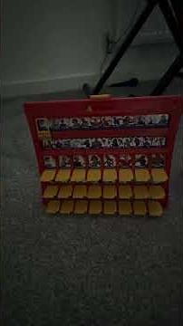 How to play guess who (the game)
