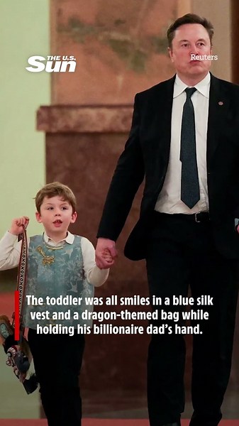 Elon Musk’s son X Æ A Xii steals the show 📸 #elonmusk #littlex
