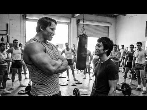 360lb Bodybuilder Booed Bruce Lee In The Gym — Tapped Out In 6 Seconds — Everyone Witnessed