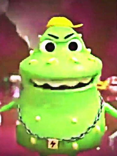 1. Sınıfta herkese dinletilen şarkı