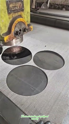 How to cut a circular mesh quickly and accurately