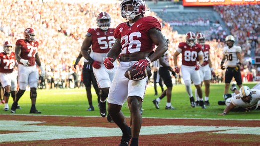 Alabama football RB Jam Miller injured, escorted to locker room after first-down hit