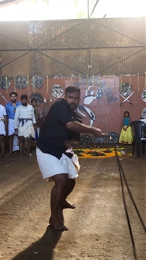 king of Urumi @lubaina kalari #kalaripayattu #fightingskills #selfdefense #Urumi