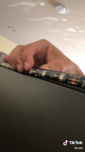 Govee Emergent TV Backlights - Color Change Sync and Camera Feature