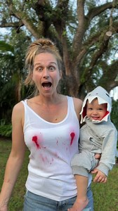 POV: your nursing baby starts to bite and it’s so painful and sad because you think you might not be able to continue your breastfeeding journey, but then you get through that phase and can laugh about it! Honestly, whether it’s Halloween or not this is a must have picture for anyone who experiences this! #breastfeedingjourney #breastfeedingmom #momhumor #babysharkcostume #halloween2022 | 7 Days of Play