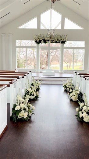 Behind the blooms: altar arrangements that prove height changes everything ✨ Height adds drama without overwhelming, balances the room, and makes the altar feel like the true focal point of the day. Sometimes the difference between pretty and unforgettable… is how high you’re willing to go 🌿 #flowers #floraldesign #weddingtok #dfw #floristsoftiktok