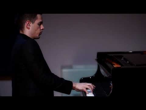 Bach - Prelude and fugue no 1 in C major BWV 846 - Roland Grlica