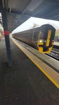 class 158 arrives into Llandudno Junction #train #railwaycontent #trainspotting #railway