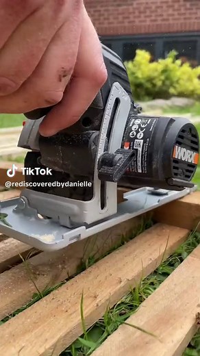 Ad | Can you believe we created this @Lay-Z-Spa® UK hot tub area using fence offcuts? #gardenproject #homeimprovement #diyproject #womenwhodiy