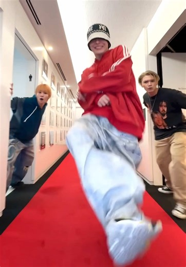 Discover the Power of Wolf Howl Harmony