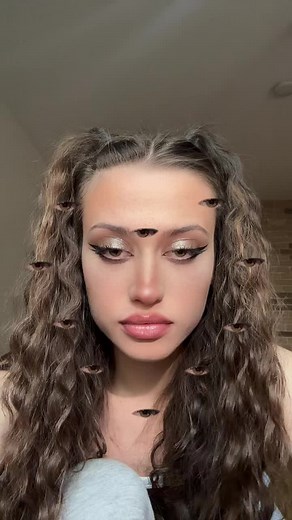 Aliena.abe pe TikTok