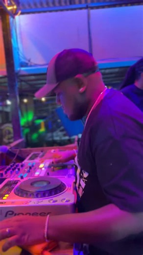 Ain't No Party like a Didis Party....... 🚨 @djjoemfalme Mr. Sherehe | DidisLounge