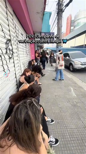 Imagina ser o Raiam santos:>29cm Baseball bat>Negao 2 metro de altura>Multimilionário >Literalmente o maior vidente do século 21>Fala que mulher com tatuagem de borboleta é puta>Ninguém leva sério por muito tempo >Do nada mulheres feministas começam a tatuar borboletas pra "se vacinarem">Profecia autorealizavel.exe