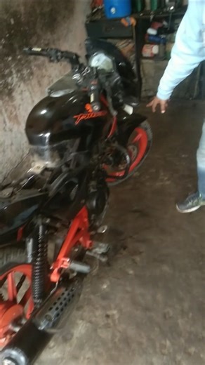 Pulsar 180 modified bike😎 #automobile #service ‪@ABhi2biker‬ ‪@RedBullBike‬ ‪@AutoTopnl‬