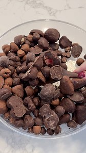 17K views · 330 reactions | Chocolate covered fruit salad >>> any other salad 癩 #snackideas #fruitlover #fruitsalad #chocolatelover #chocolate #chocolatecoveredstrawberries #chocolatefruit #chocolatefruitsalad #satisfying #reels #fyp #asmr #desserttime #dessertrecipe #thatgirl #lifehacks #healthydessert | Mikayla McNeany | Facebook