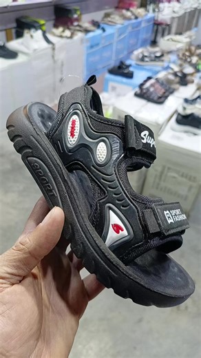 #ولادي قياس 33 الى 38 السعر 10.000 الف #معرض_ألوان_للاحذية_والحقائب #الزعفرانية #الاربع_شوارع