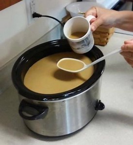 Yummy!!! CROCK POT PUMPKIN COFFEE!!! Get the recipe --> http://www.instructables.com/id/Pumpkin-Coffee-in-a-Crock-Pot/ | Spaceships and Laser Beams