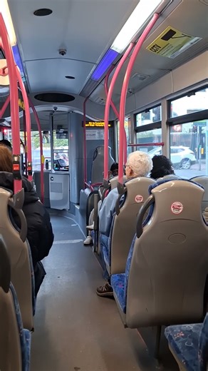 Translink Metro 901 on the 6A