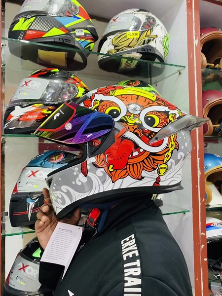 AGV Model Helmet Overview