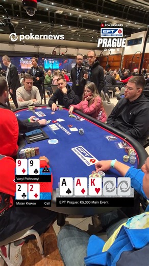 CRAZY 2-OUTER DEEP IN EPT MAIN EVENT| #pokernews #eptprague