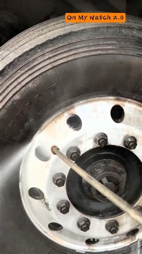 This Is How You Properly Clean Truck Rims #asmrcleaning #satisfying #satisfyingvideos