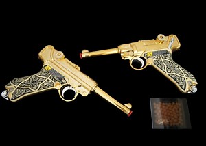 Tokyo Marui Resident Evil/BioHazard Code Veronica Ashford Gold Luger