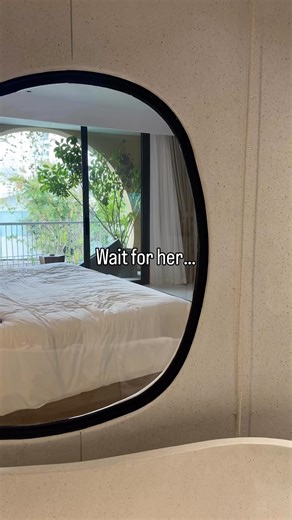 Hana Ruby 🌸 | Would you come inside? 😇 | Instagram