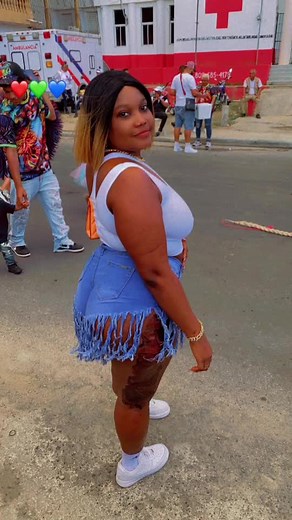 Mw fyè de peyi m mw soti Mibalè atè nan lari chanbran bo kay madan otès pa gen yon chofè kap fe Mibalè pou pa konn blok Sam di a bel peyi 😘😘😘