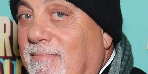 VIDEO: On This Day, September 30- Billy Joel and Twyla Tharp's MOVIN' OUT Leaps Onto Broadway