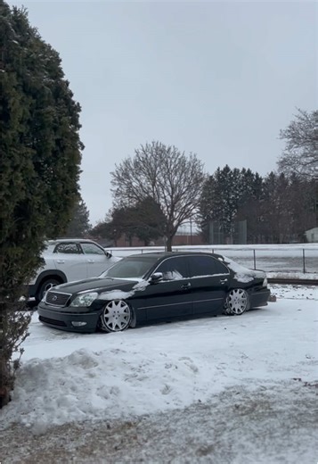 Lexus LS430: Lowered & Customized Snow Mobile
