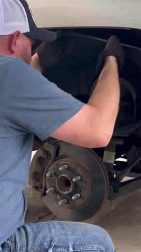 Let’s replace some O2 sensors on a 2015 Silverado! #mechanic