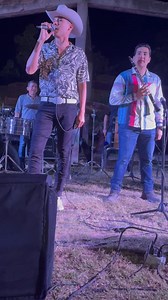 28 reactions · 3 comments | La Troca Colorada #BandaSinalonese #ford #culiacan #Banda | Amilcar Morales | Facebook