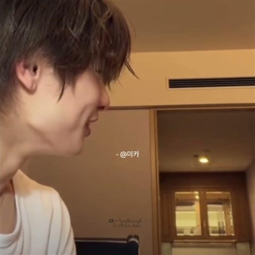 The glasses are crushing my head HAHAHAHA 🥸 @quillpen.spring (Meme) #straykids