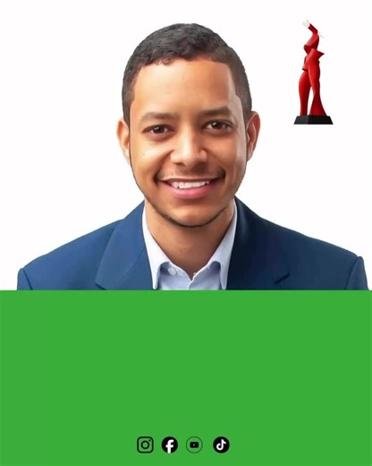 El regidor Nelson Cosme fijó posición este lunes tras la difusión de un video en un programa de televisión donde se le vincula a un presunto soborno relacionado con la subasta pública de la gallera municipal de La Vega, señalamiento que calificó como totalmente falso y contrario a su trayectoria. Voz del Norte Por: Ignacio Jiménez Cosme afirmó que las acusaciones carecen de fundamento, y aseguró que no pertenece a la comisión de trabajo responsable de este proceso, ni ha participado en reuniones