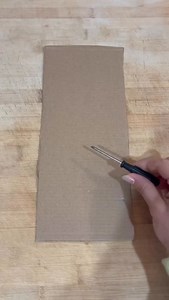 Build fine motor skills, hand-eye coordination, focus, and confidence. Even simple materials can lead to big developmental benefits. ✨ #kidsactivities #earlylearning #finemotorskills #playbasedlearning #simpleplay | Sprinkle In Learning