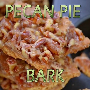 Pecan Pie Bark is so popular for the holidays or ANY occasion! Come see how easy it is to make! Print recipe here: http://wishesndishes.com/pecan-pie-bark/ | Wishes and Dishes