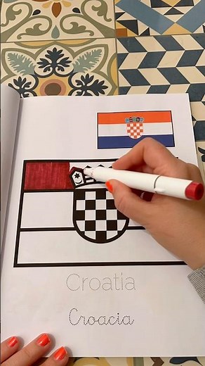 Coloreando la Bandera de CROACIA 🇭🇷 | El significado del escudo de ajedrez