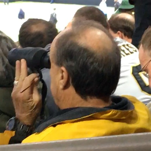 6.9M views · 148K reactions | When the game isn't entertaining enough  | SPORTbible | Facebook