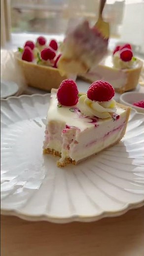 NO BAKE RASPBERRY WHITE CHOCOLATE CHEESECAKE 🍰🍓