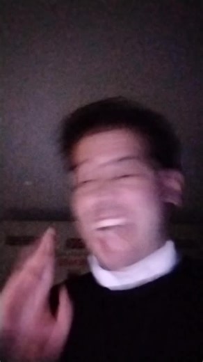 Video di Pennywise music Tim curry (@cosplaytimcurrymusic) con suono originale - Pennywise music Tim curry