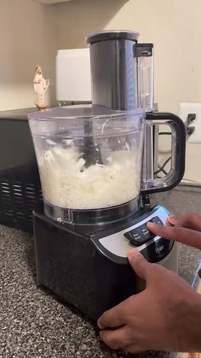 Chopping Onion in Food Processor in 10 Seconds