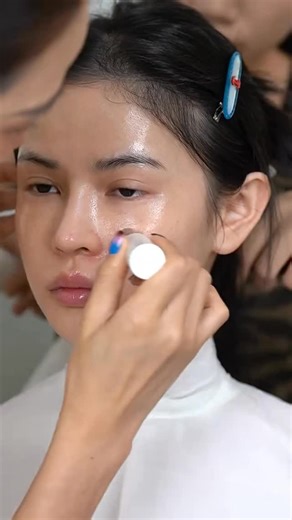 559K views · 6.2K reactions | Natural look, timeless charm.  Follow us for more beauty content: IG: makeup.since23 YT: Manmakeup.official FB: Man Make Up | Page: Man Makeup ____. #mymakeup #makeupartist #makeup #mua #makeuplife #makeuplovers #greece #skg #makeupaddiction #makeuptutorial #makeuplook #makeupartistagreece #makeupbyme #makeupforever #makeupinspo #makeuptutorial #makeupideas #makeupjunkie #greece #makeupblogger #makeupgoals #smokeyeye | Man Make Up | Facebook