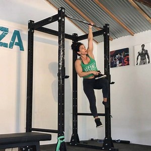 3.8K views · 235 reactions | Grip▪️Core▪️Strength▪️Speed monkey Challenge . ➖1 Pull-up ➖untie shoe take it off and place on thigh, switch sides and repeat ➖5 pull-ups ➖Put shoe back on switch sides a repeat ➖5 pull-ups Can’t drop your shoe and gotta finish within the Instagram 1 minute time limit (no speeding up the video). . Tag someone that should try it! . #fuerza #limitless #teamjts #pullupqueen #rpstrength | Marisa Inda-Strength Page | Facebook