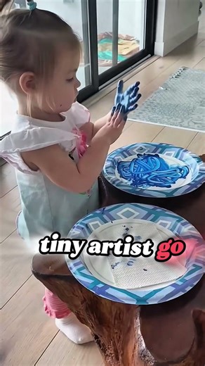 Staining my white couch with blue paint!! Testing if it’s really stainproof! 😱 #shorts