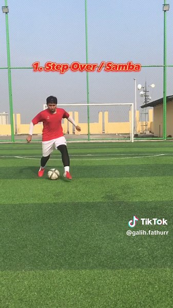 3 Skill Efektif Untuk Melewati Lawan dalam Sepak Bola